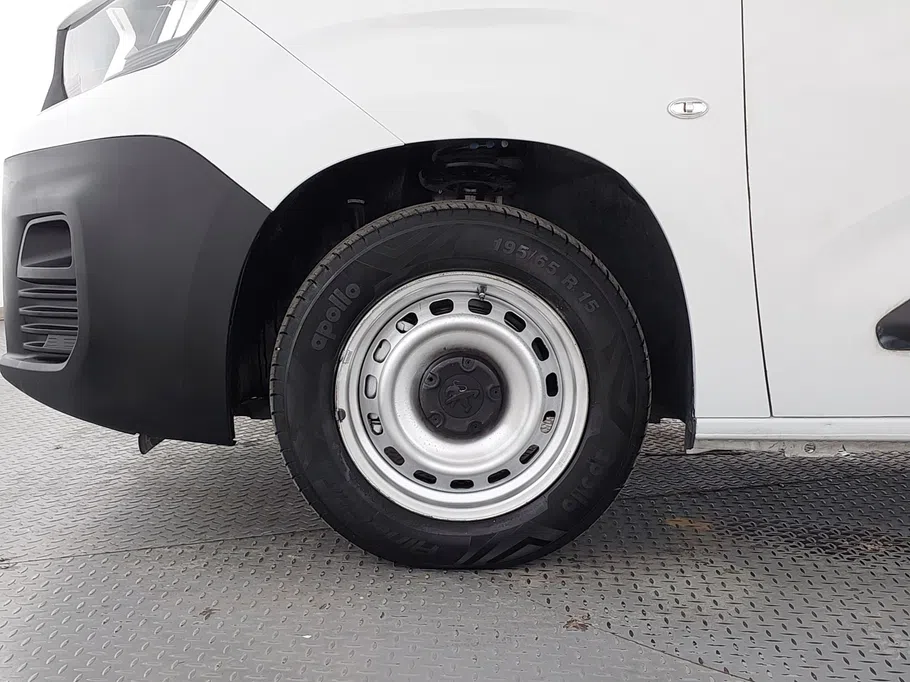 بيجو بارتنر Short van 2023 