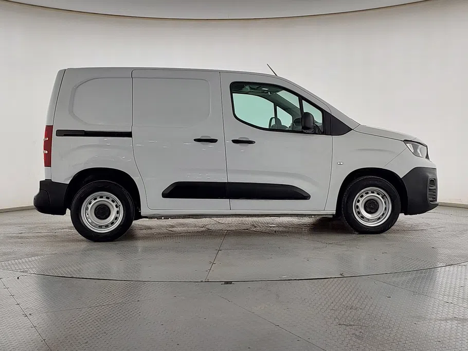 بيجو بارتنر Short van 2023 