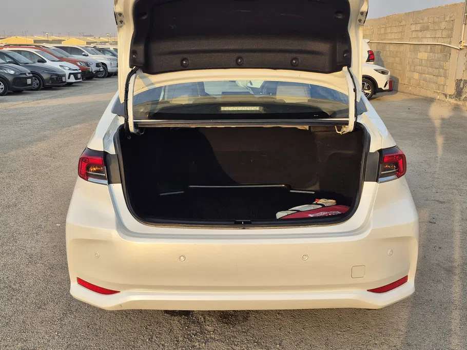 تويوتا كورولا XLI Executive Moonroof 2024 