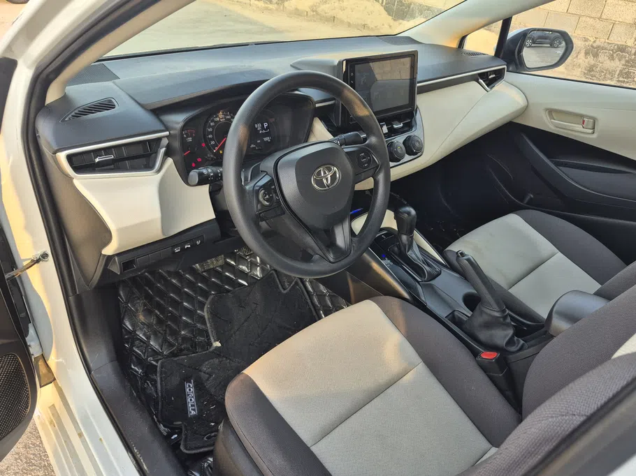 تويوتا كورولا XLI Executive Moonroof 2024 