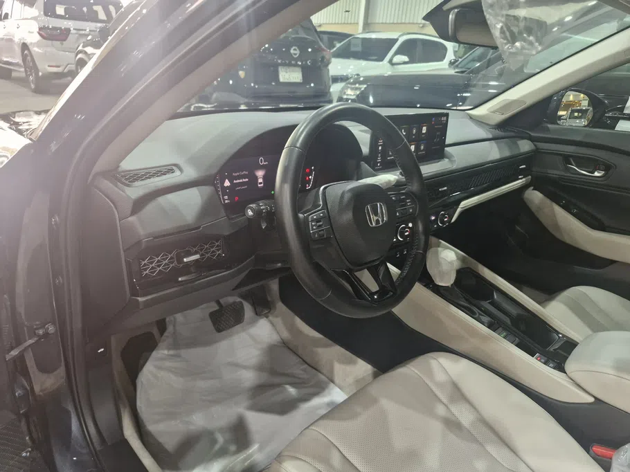 2025 Honda Accord EX 