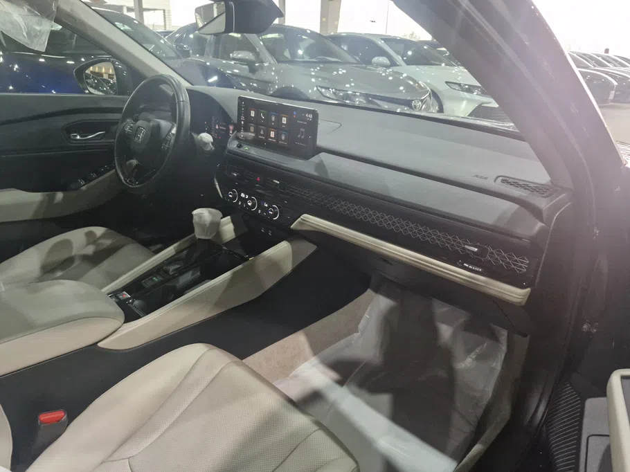 2025 Honda Accord EX 