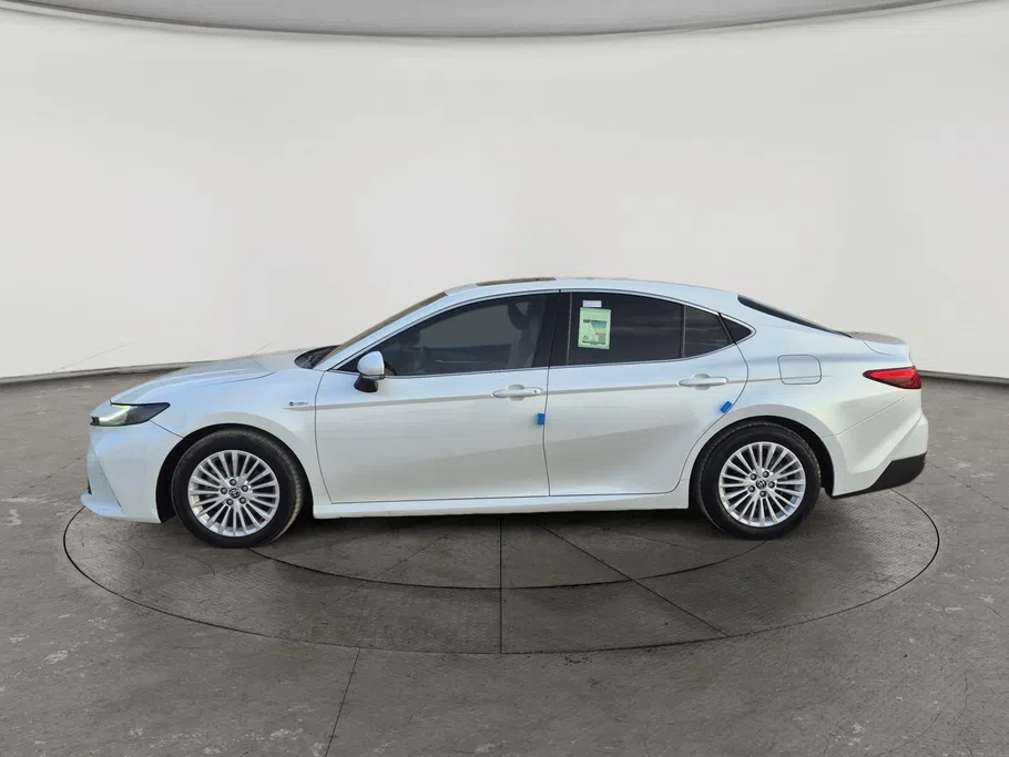 2025 Toyota Camry  E Plus HEV 