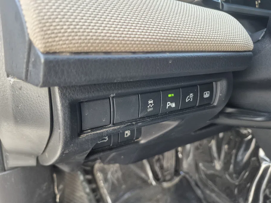 2025 Toyota Camry  E Plus HEV 
