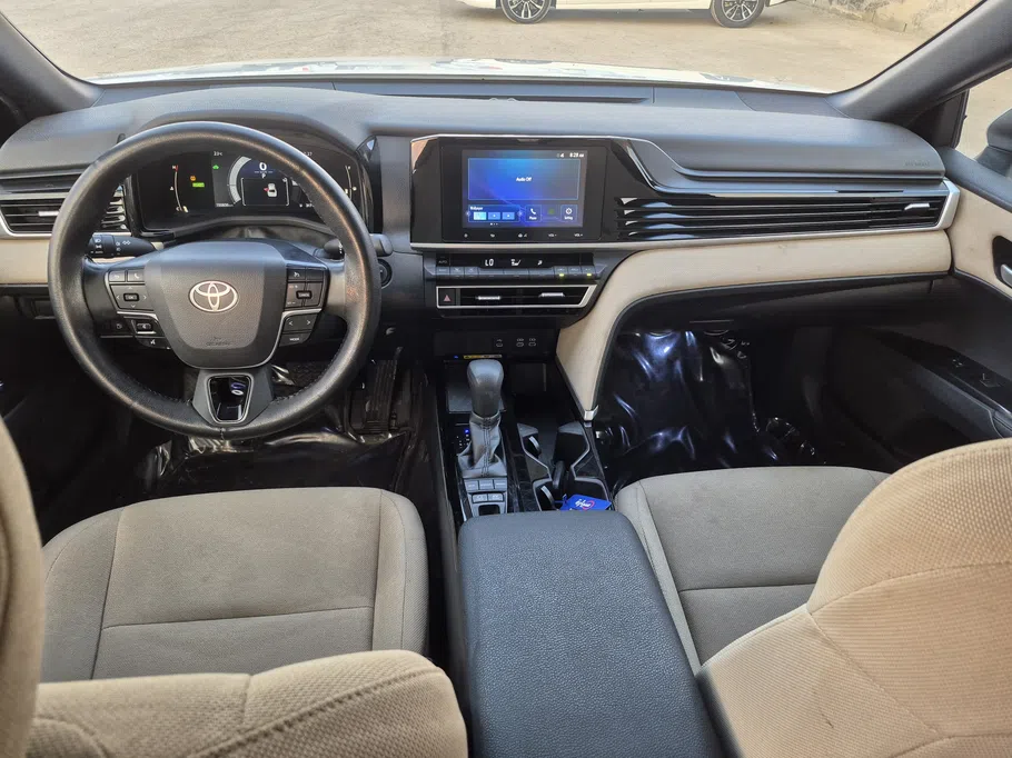 2025 Toyota Camry  E Plus HEV 