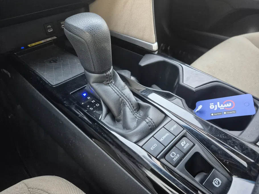 2025 Toyota Camry  E Plus HEV 