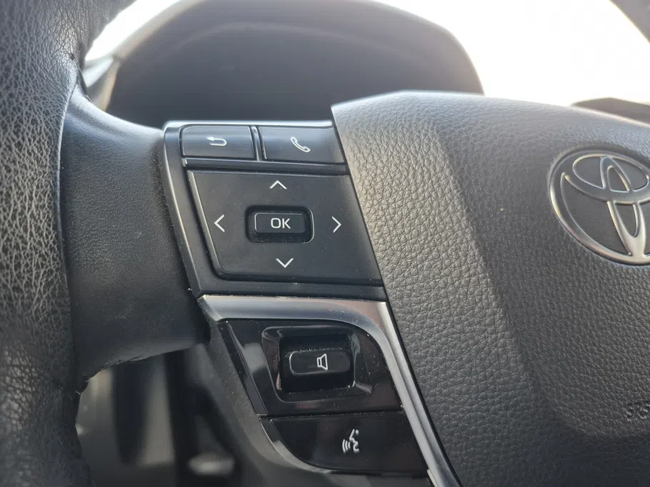 2025 Toyota Camry  E Plus HEV 