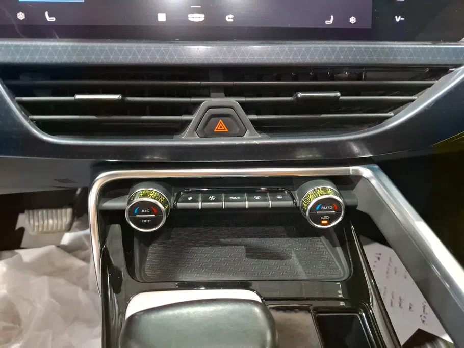جيلي توجيلا Luxury GL 2023 