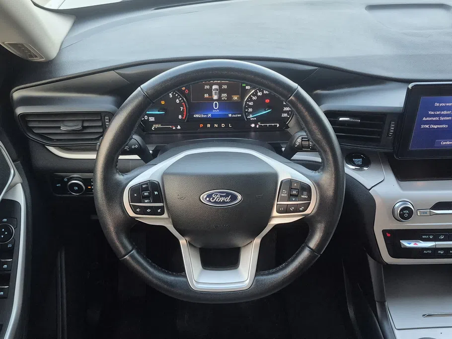 2023 Ford Explorer XLT 200A 