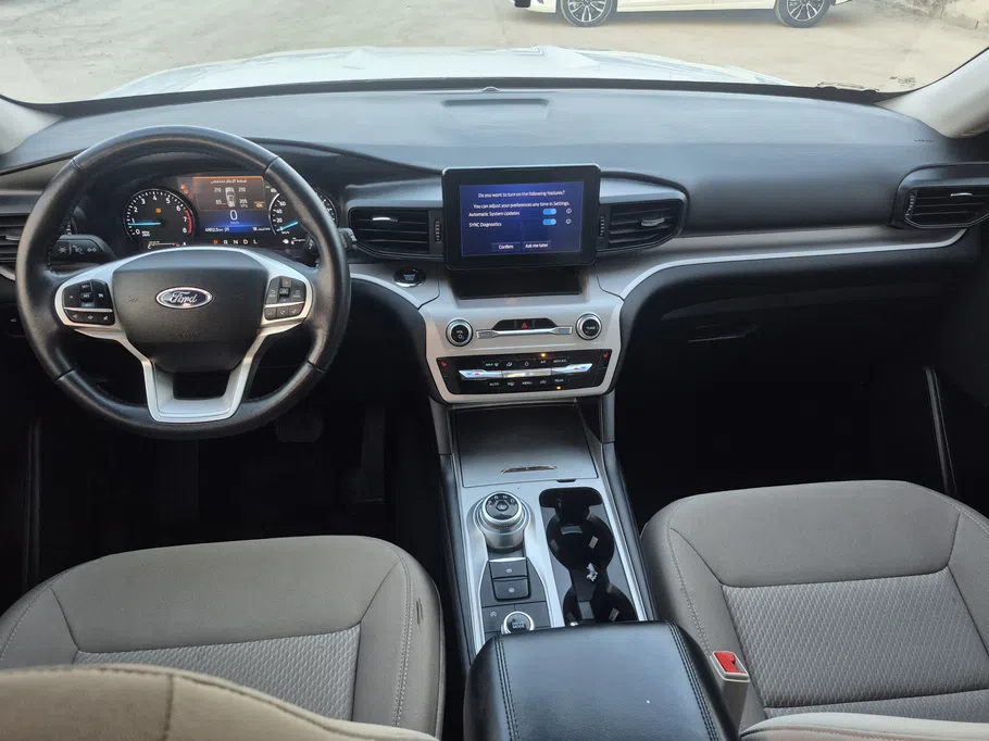 2023 Ford Explorer XLT 200A 