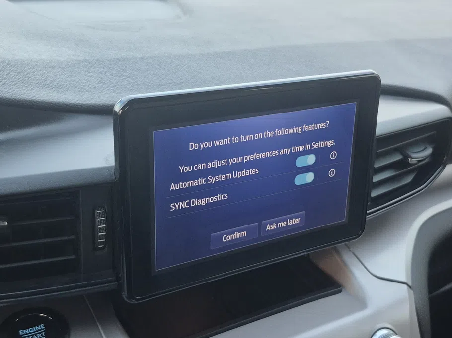 2023 Ford Explorer XLT 200A 