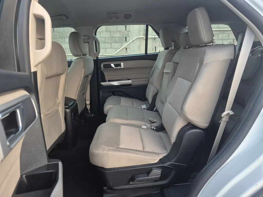2023 Ford Explorer XLT 200A 
