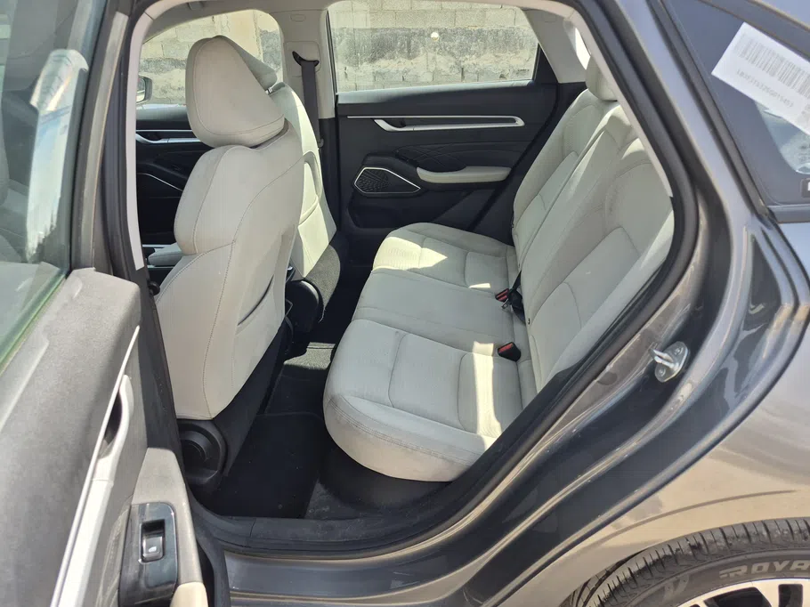 2025 Geely Emgrand GS 