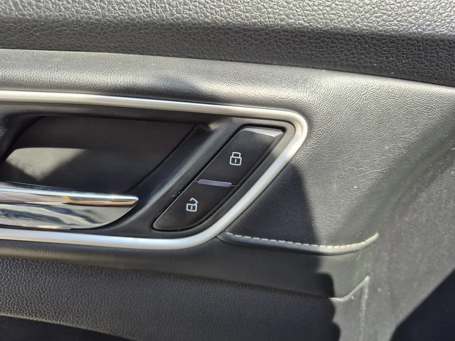 2023 MG 5 STD 