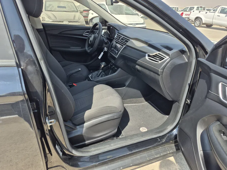 2023 MG 5 STD 