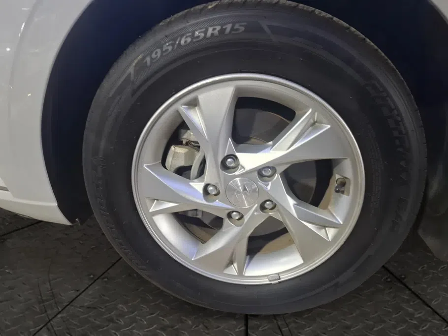 2023 Hyundai Elantra Fleet 