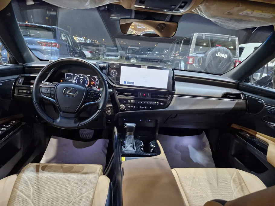 لكزس ES 350 DD 2025 