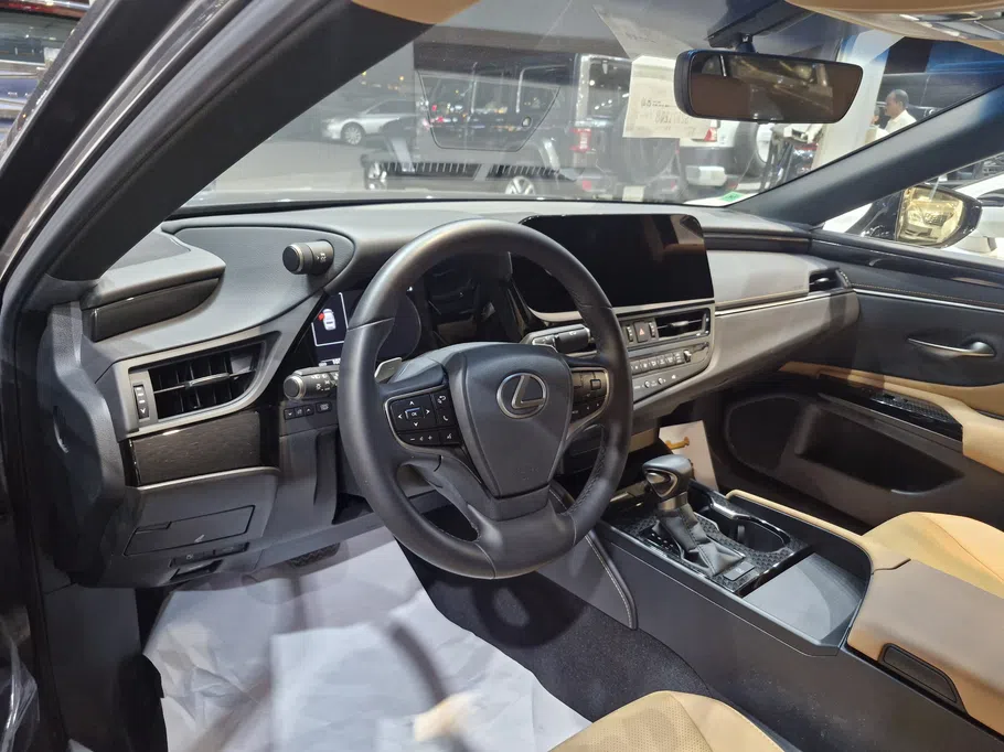لكزس ES 250 AA Elegant 2025 