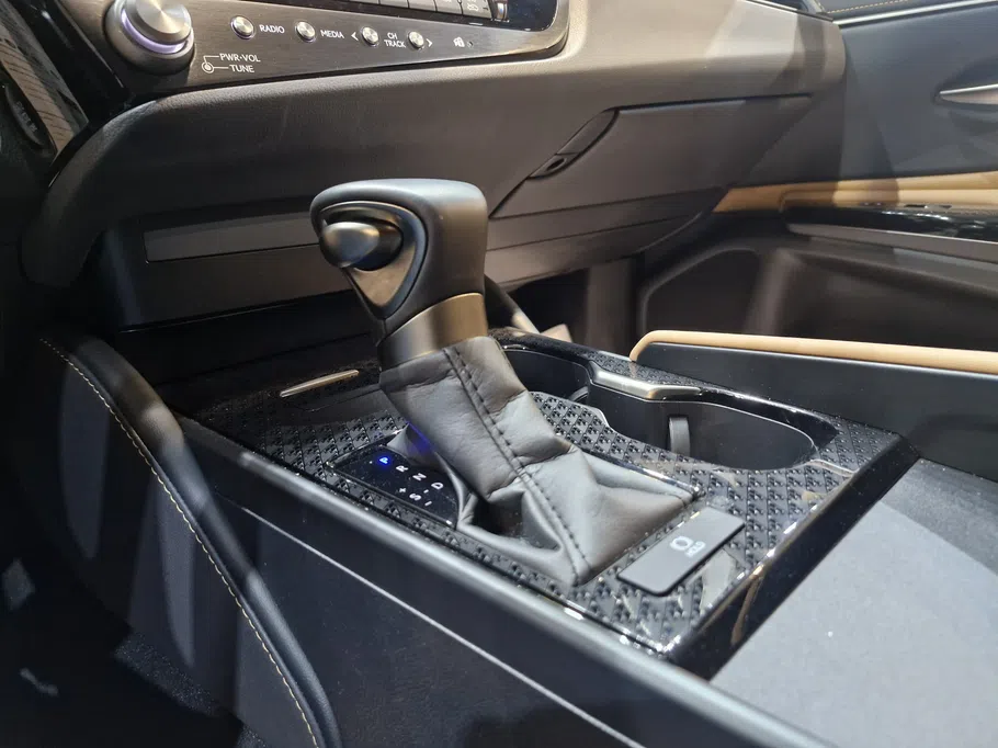 لكزس ES 250 AA Elegant 2025 