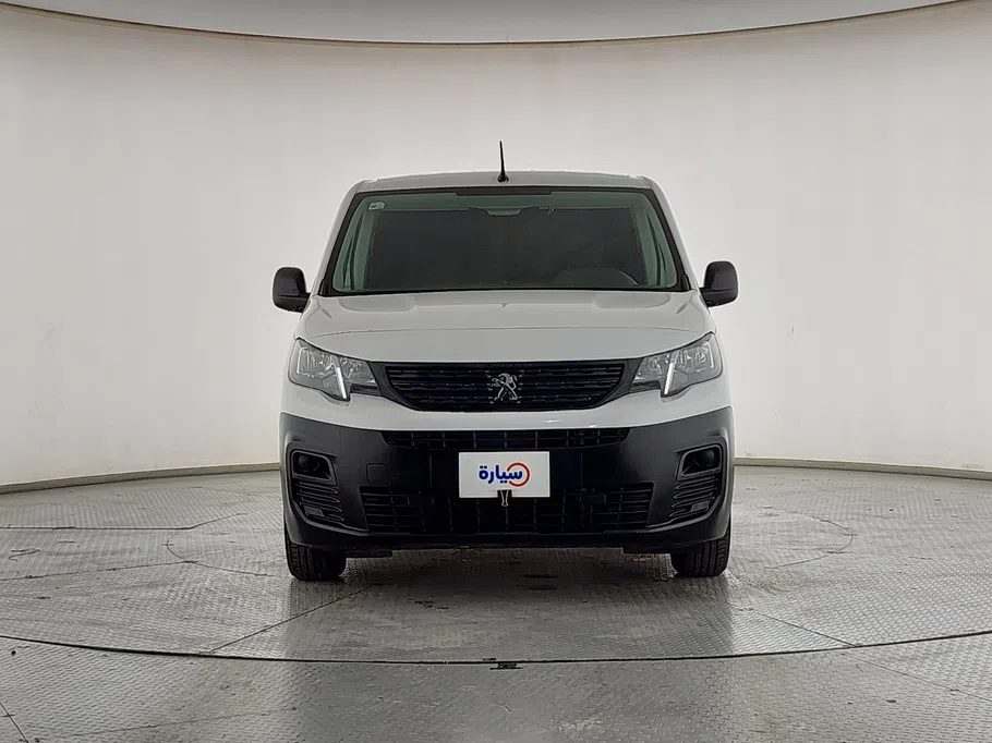 2023 Peugeot Partner Short van 