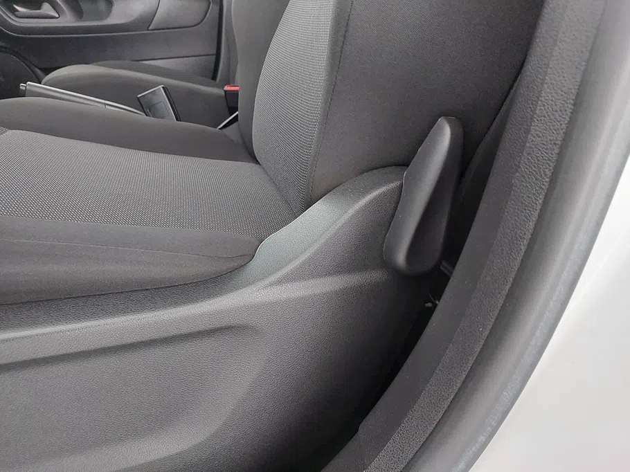 2023 Peugeot Partner Short van 