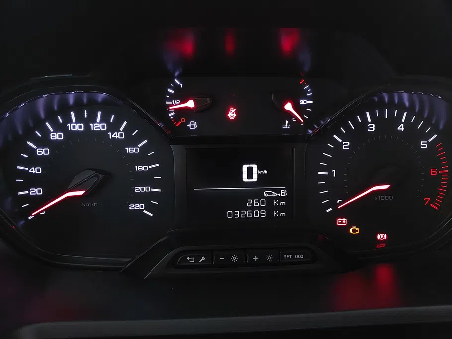 2023 Peugeot Partner Short van 