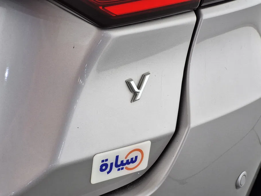 تويوتا يارس Y 2023 