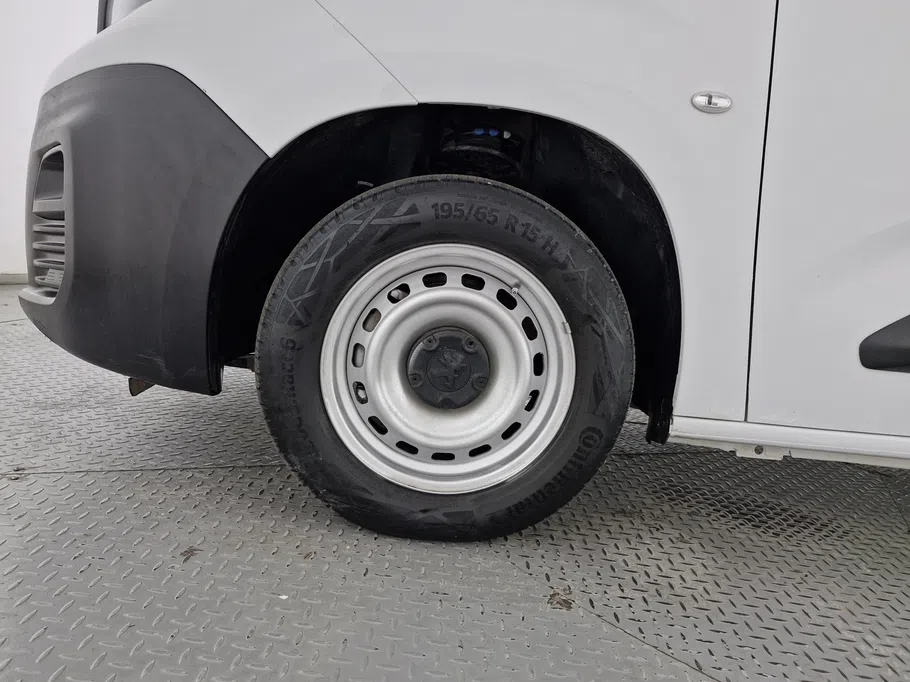 بيجو بارتنر Short van 2023 