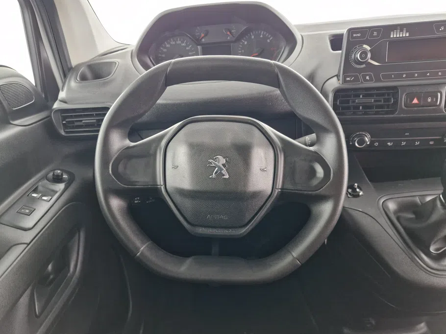 بيجو بارتنر Short van 2023 