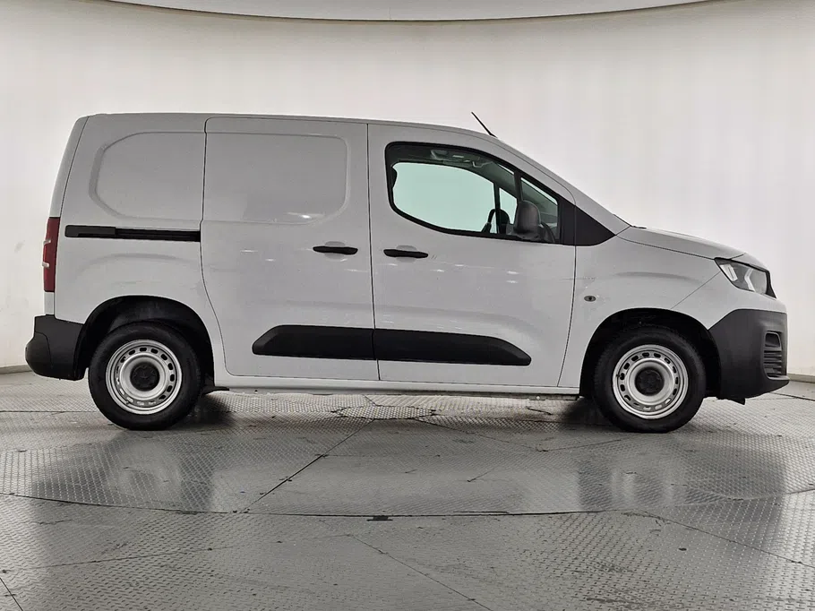 بيجو بارتنر Short van 2023 