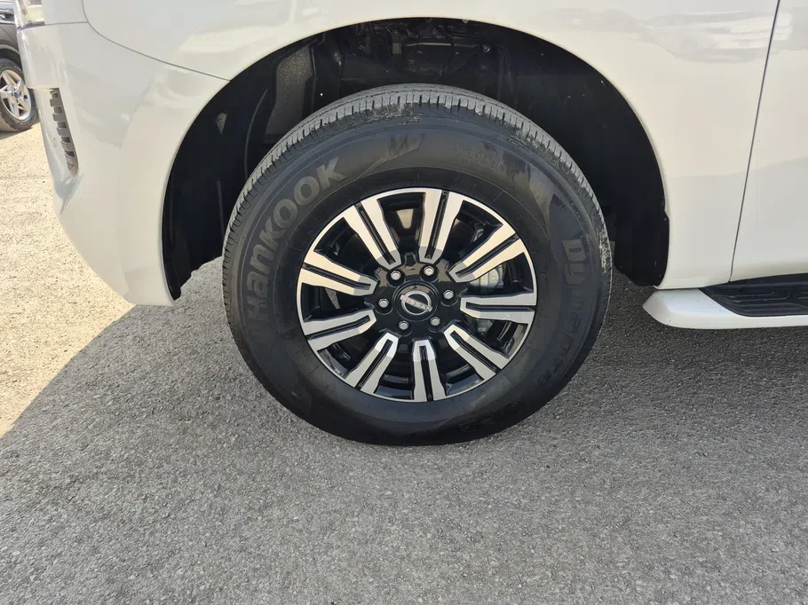 2024 Nissan Patrol SE 