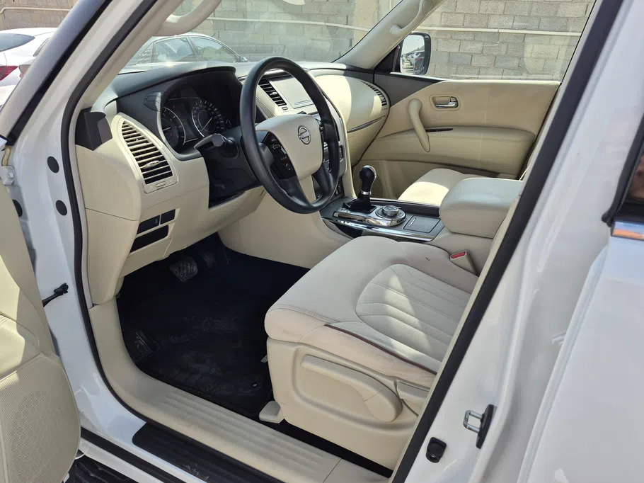 2024 Nissan Patrol SE 