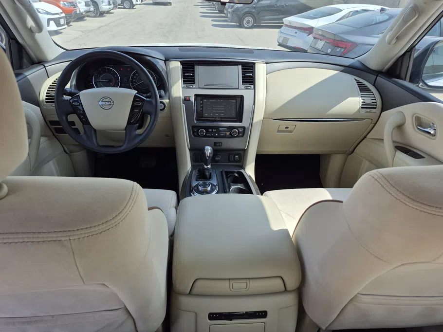 2024 Nissan Patrol SE 