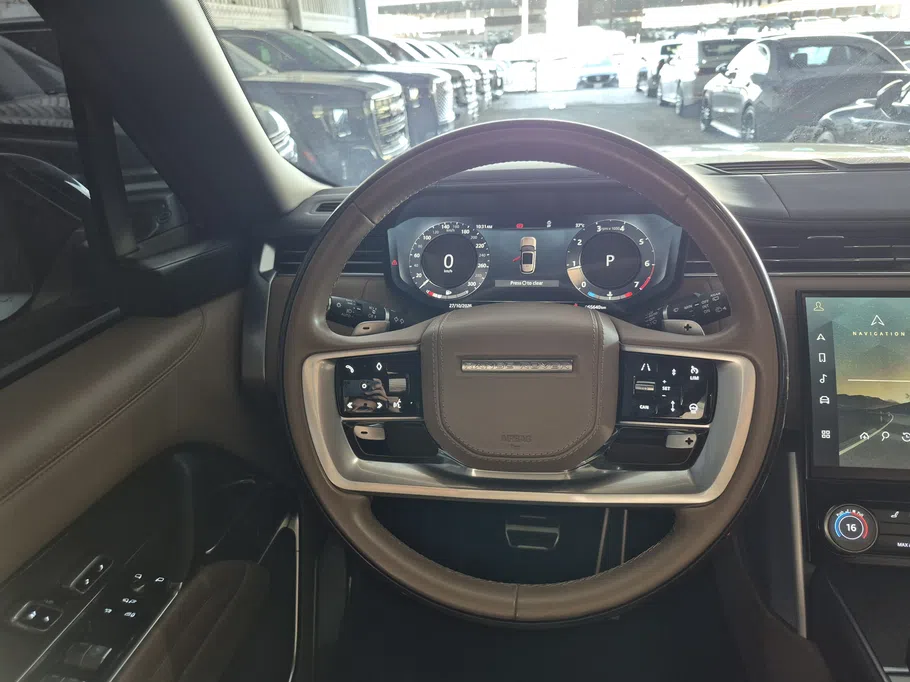 2023 Land Rover Range Rover Autobiography  