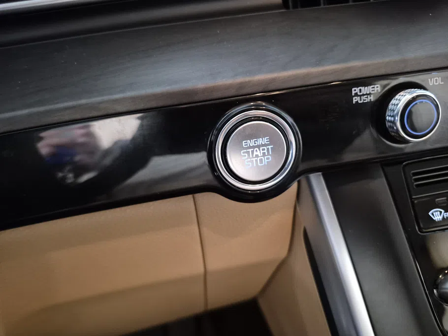 2021 Kia Carnival LX 