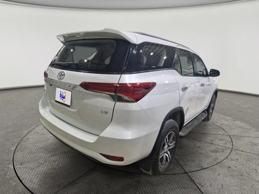 2024 Toyota Fortuner VX 