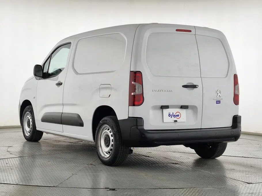 بيجو بارتنر Short van 2023 