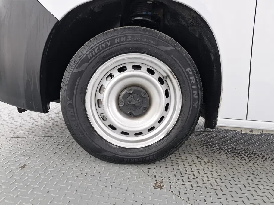 بيجو بارتنر Short van 2023 