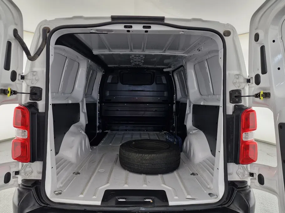 2023 بيجو Expert VAN 