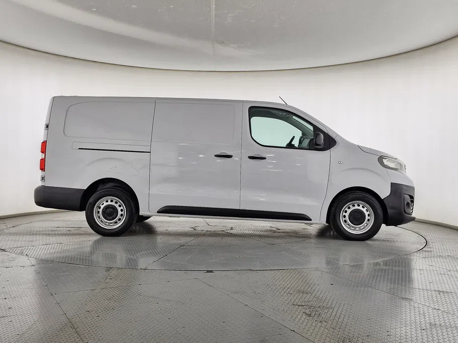 2023 بيجو Expert VAN 