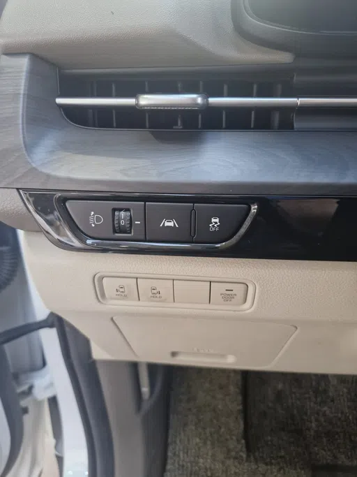 2023 Kia Carnival LX 