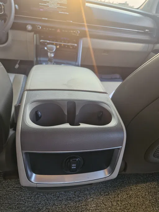 2023 Kia Carnival LX 