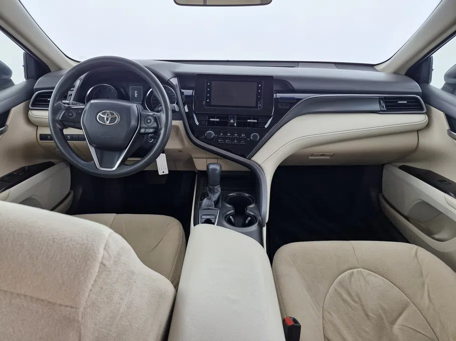 2022 Toyota Camry  LE 