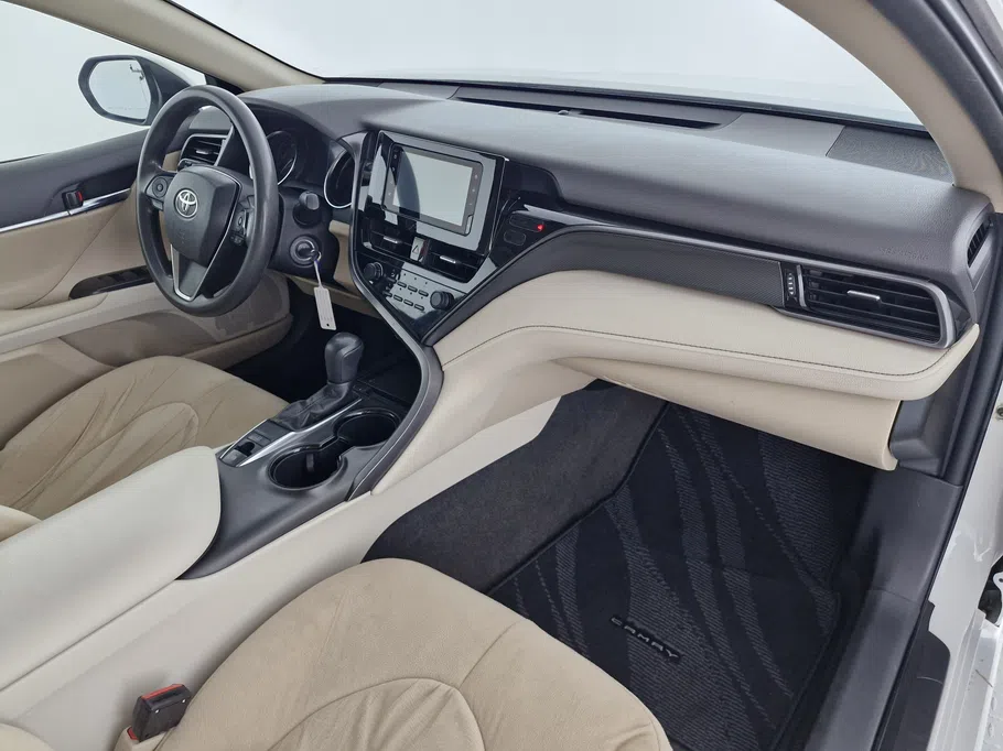 2022 Toyota Camry  LE 
