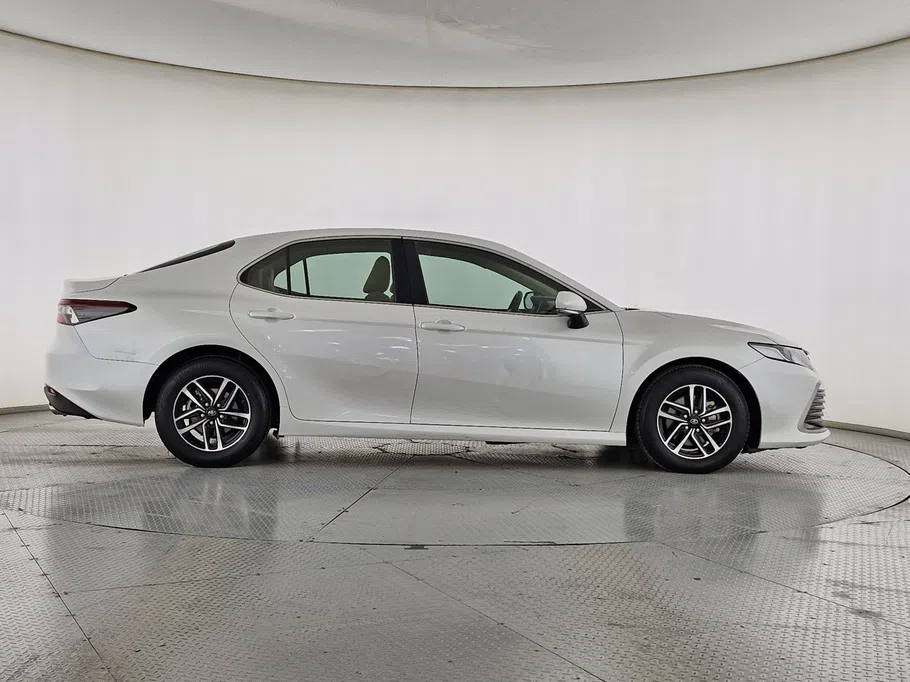 2022 Toyota Camry  LE 