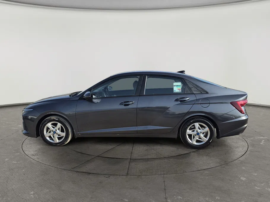 2024 Hyundai Accent Fleet 