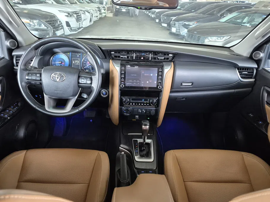 2023 Toyota Fortuner SR5 