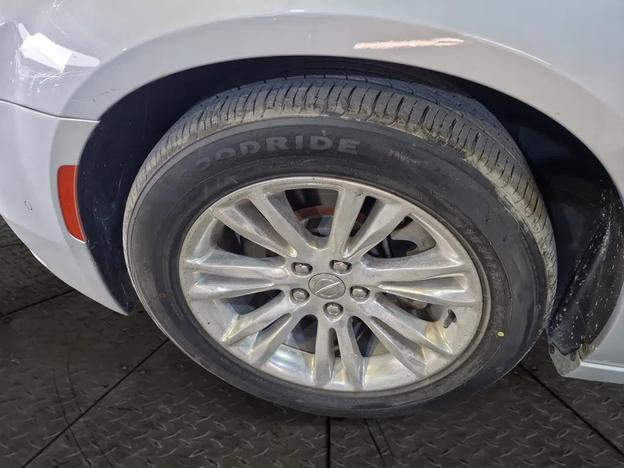 2021 Chrysler 300 C 
