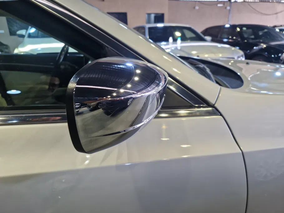 2021 Chrysler 300 C 