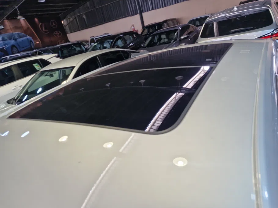 2021 Chrysler 300 C 
